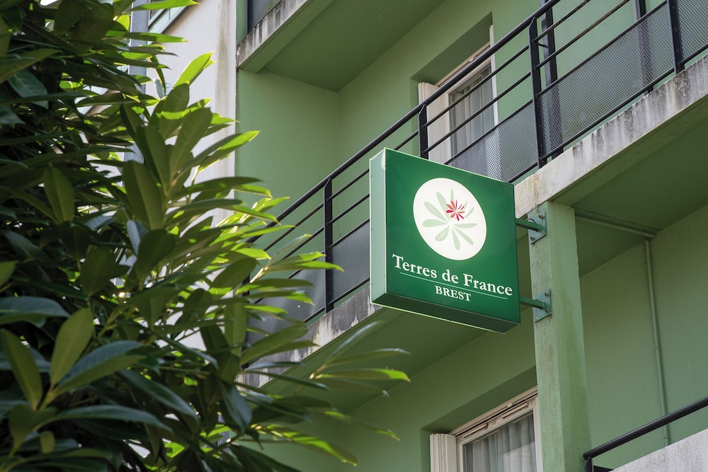 Appart-Hotel Terres de France Brest Pasteur in BREST - FR