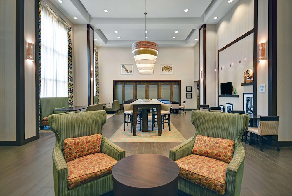 Hampton Inn And Suites Robbinsville 53/57