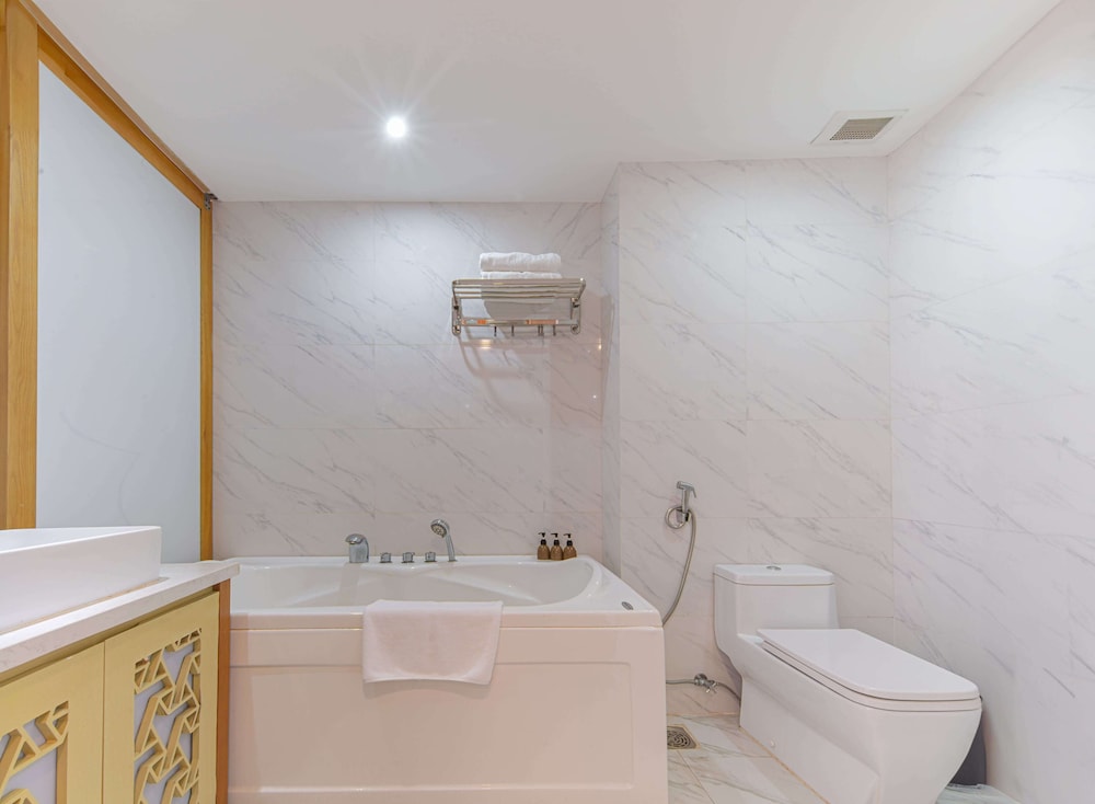 TND Hotel 137/140