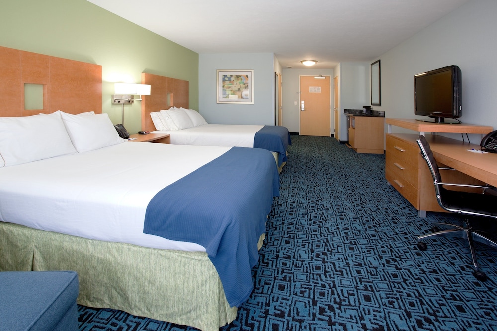 Standard, 2 Queen Beds