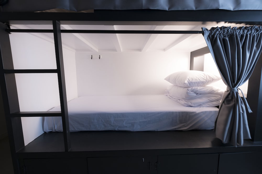 Canvas Hostel 15/54