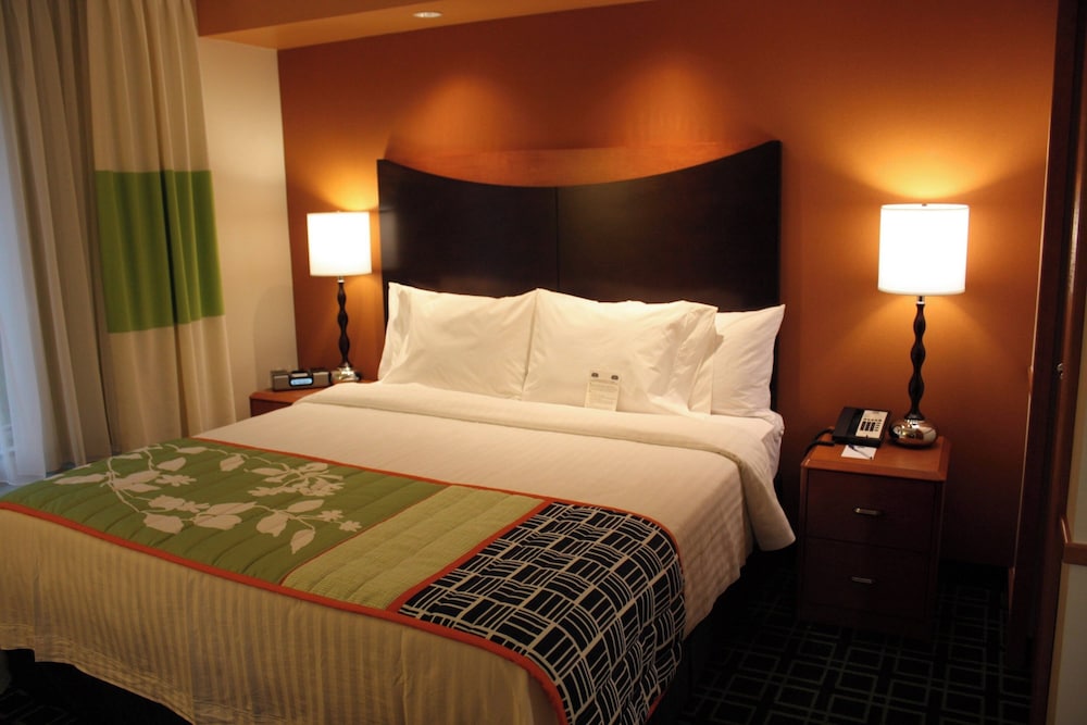 Fairfield Inn Suites By Marriott Morgantown 12/32