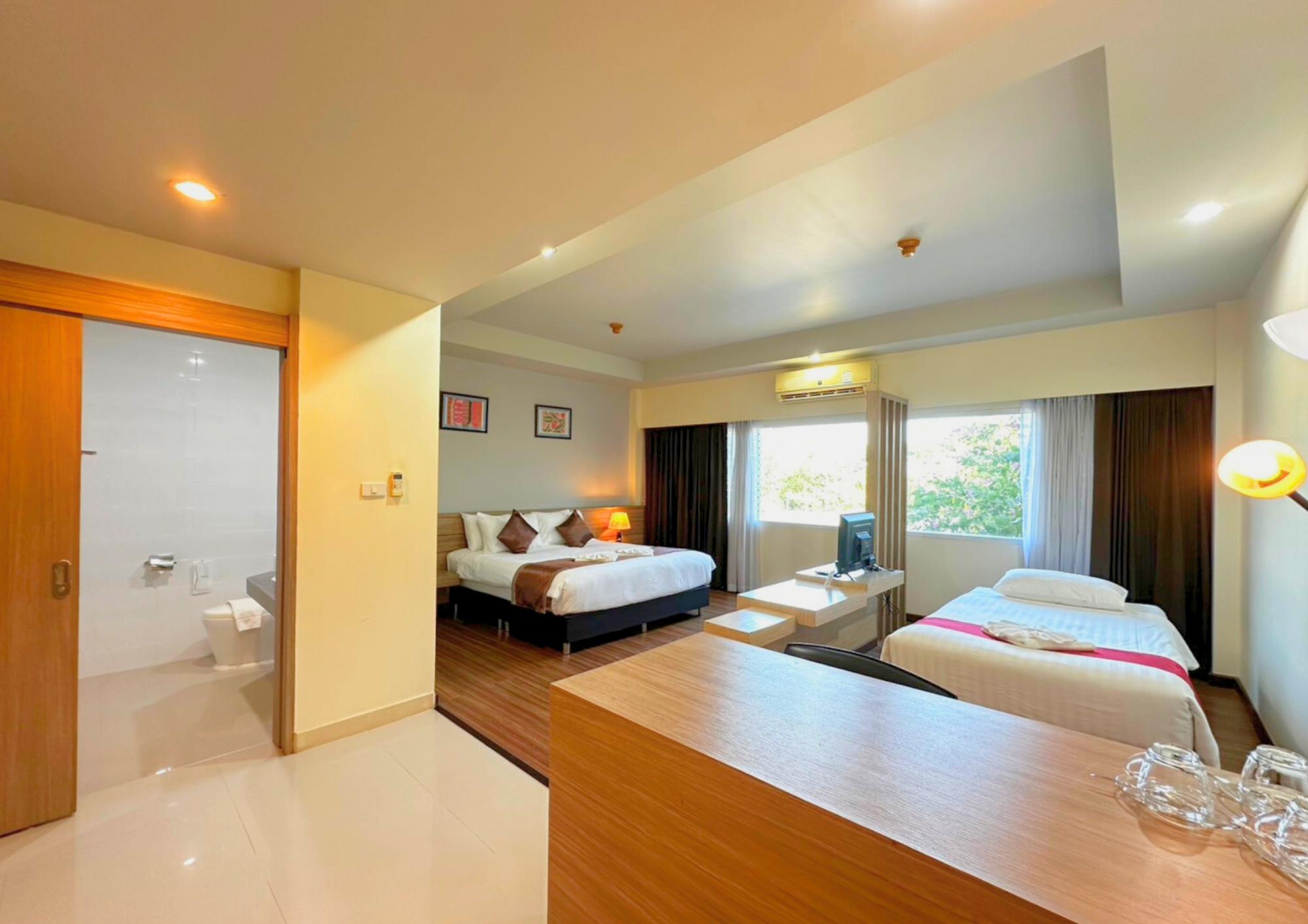 Family, 1 Double and 1 Single Bed