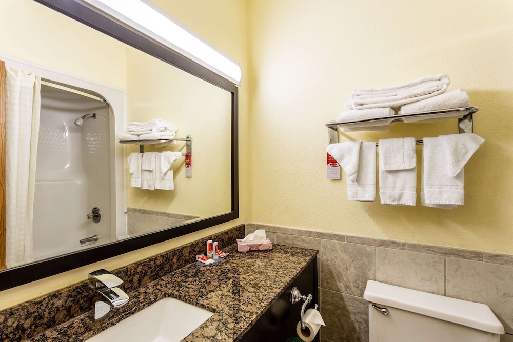 Econo Lodge Morgantown 30/31