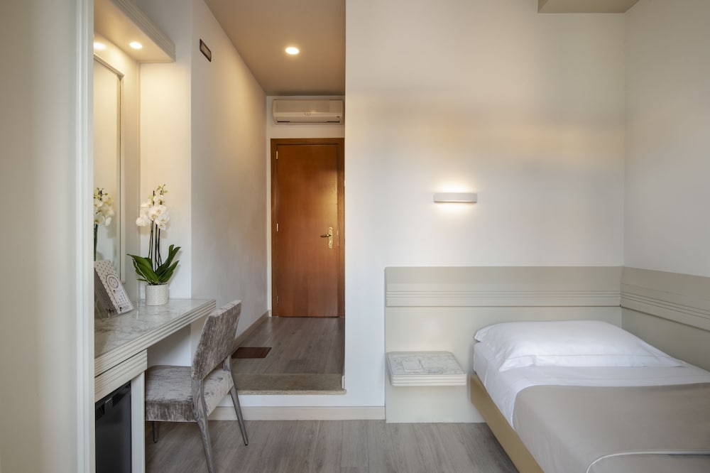 Hotel Grifone Firenze 12/56