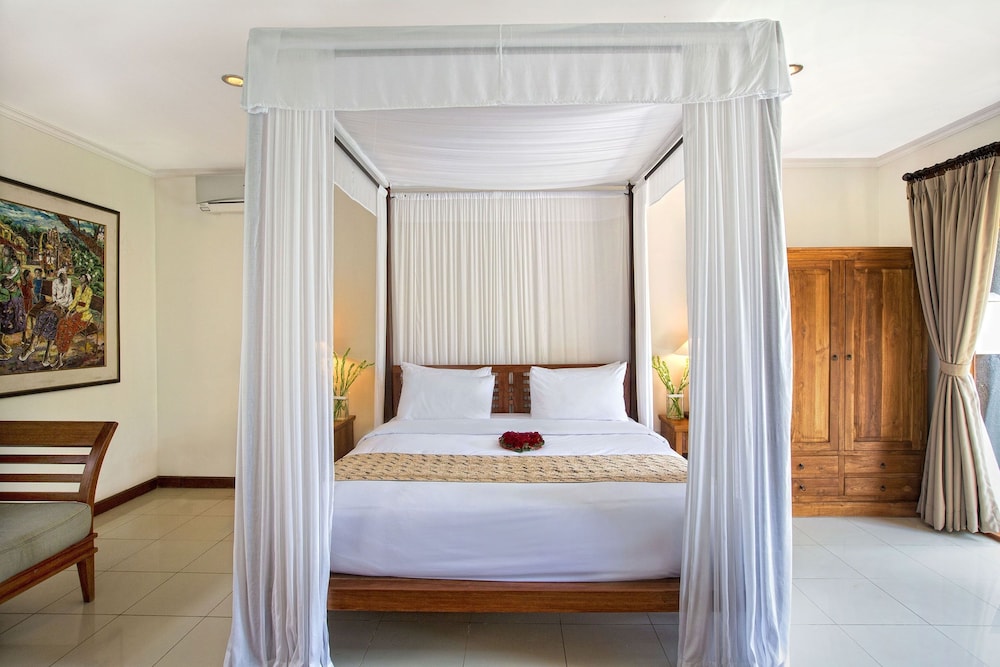 VILLA BERAWA BALI 19/77