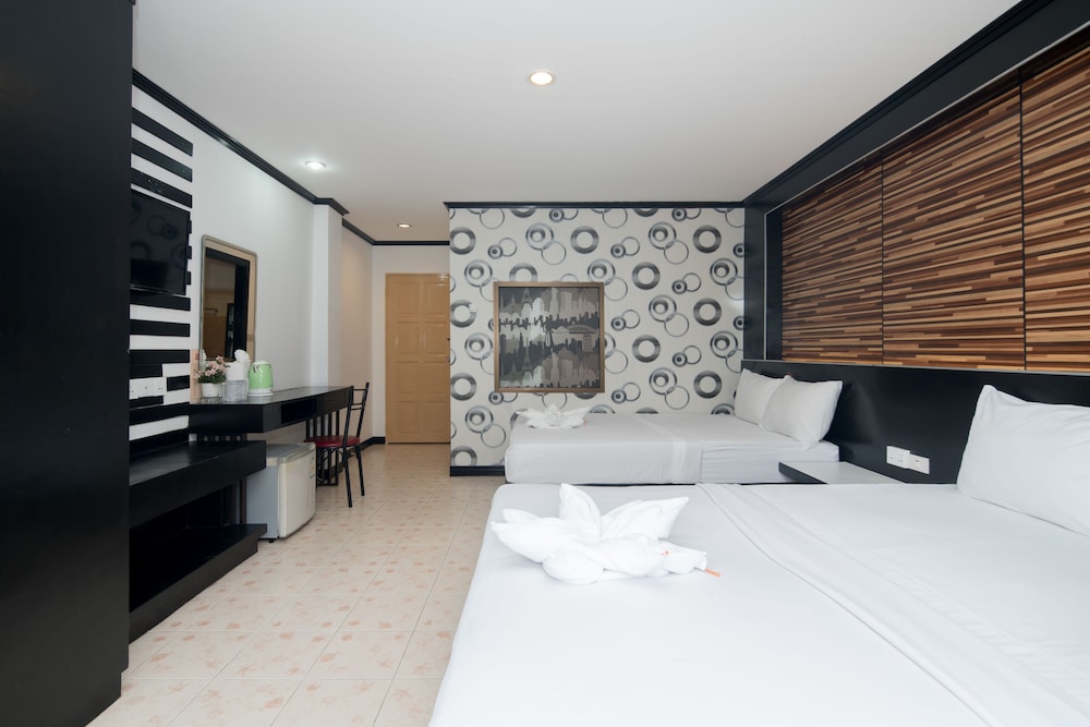 Royal Beach Residence 13/50