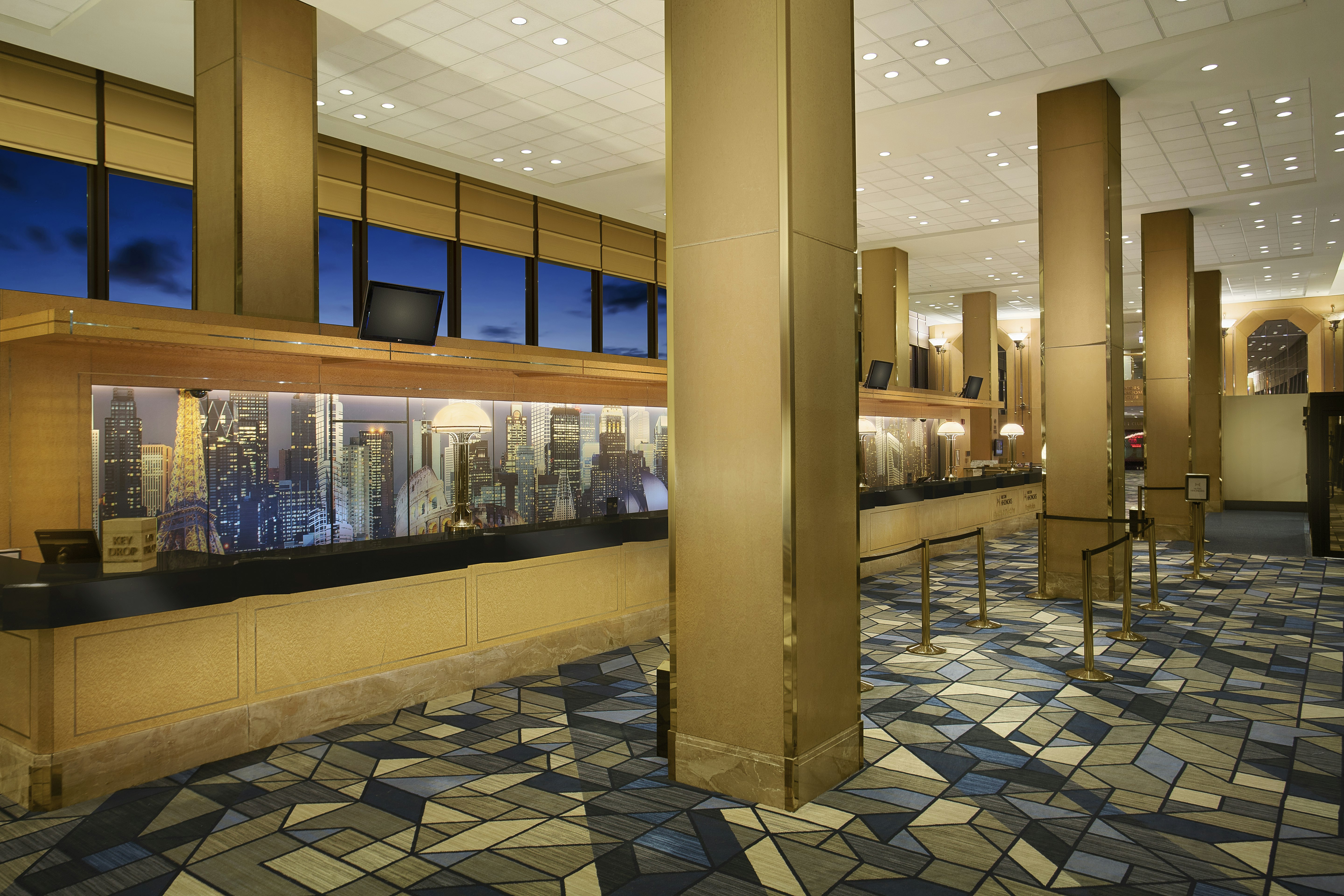Hilton Chicago OHare Airport 35/82