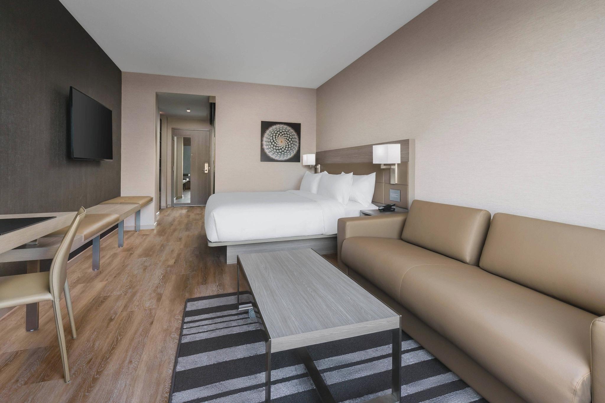 Room, King Bed, Accessible