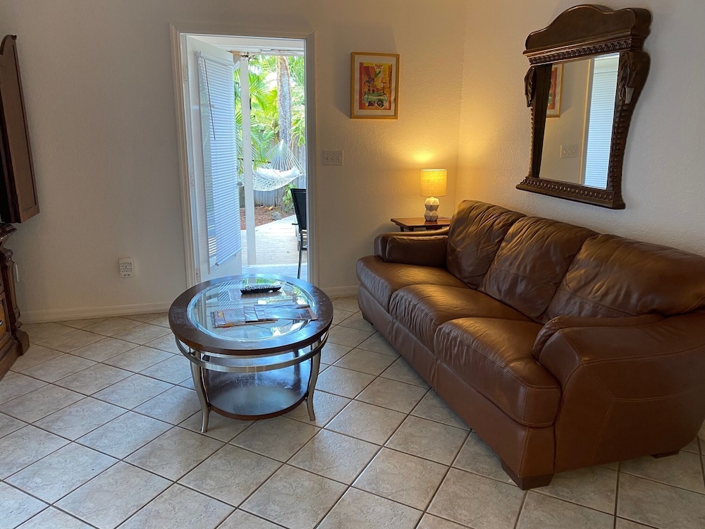 Turtle Beach Resort and Inn 30/50