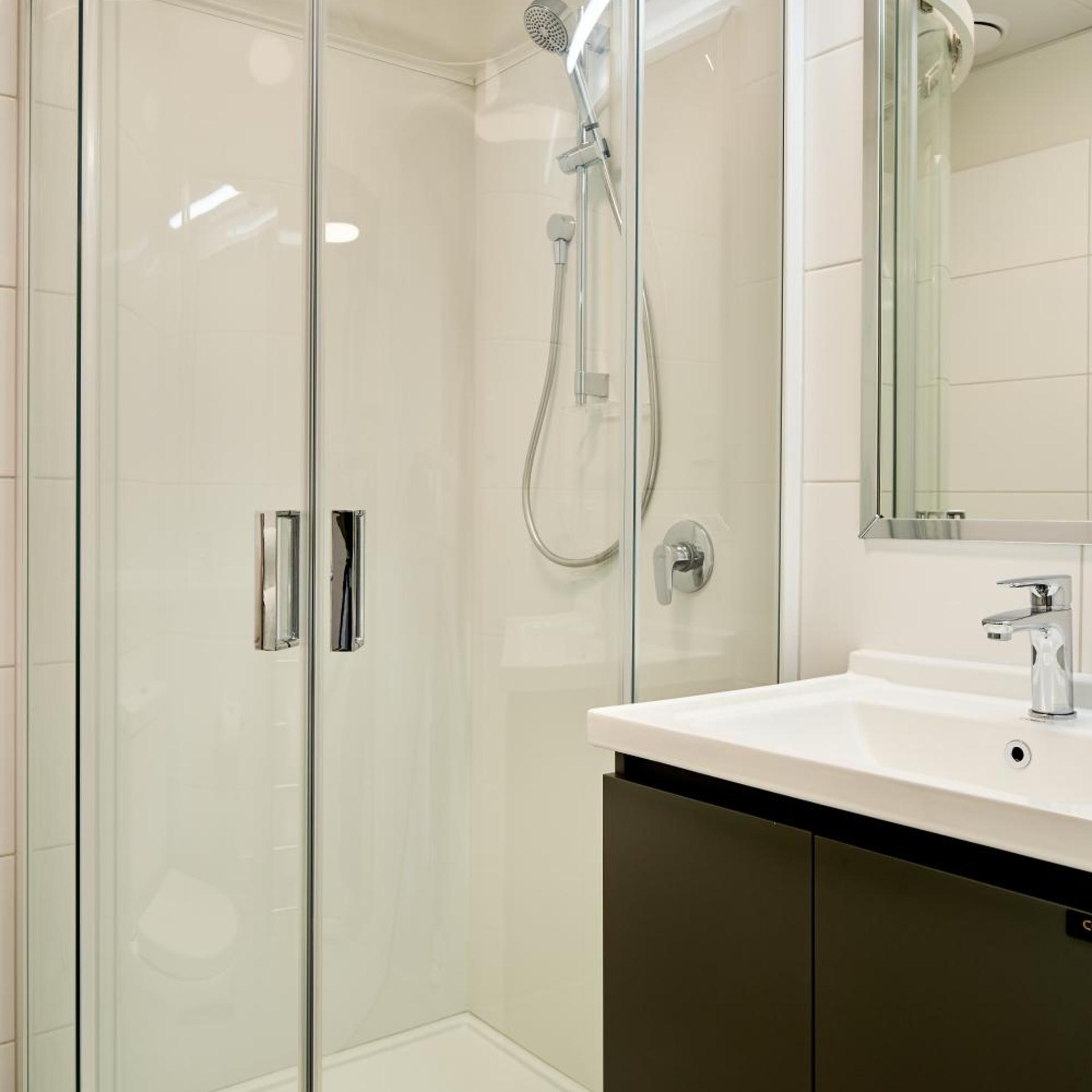 Petite Double Studio Apartment 2/3