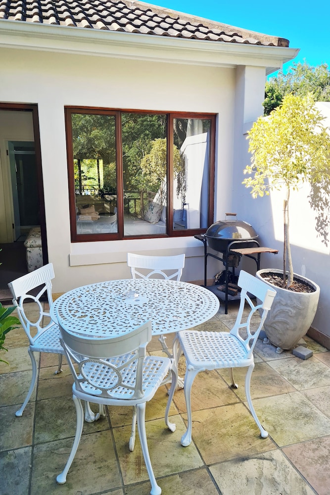 Cherry Berry Guest House 24/39