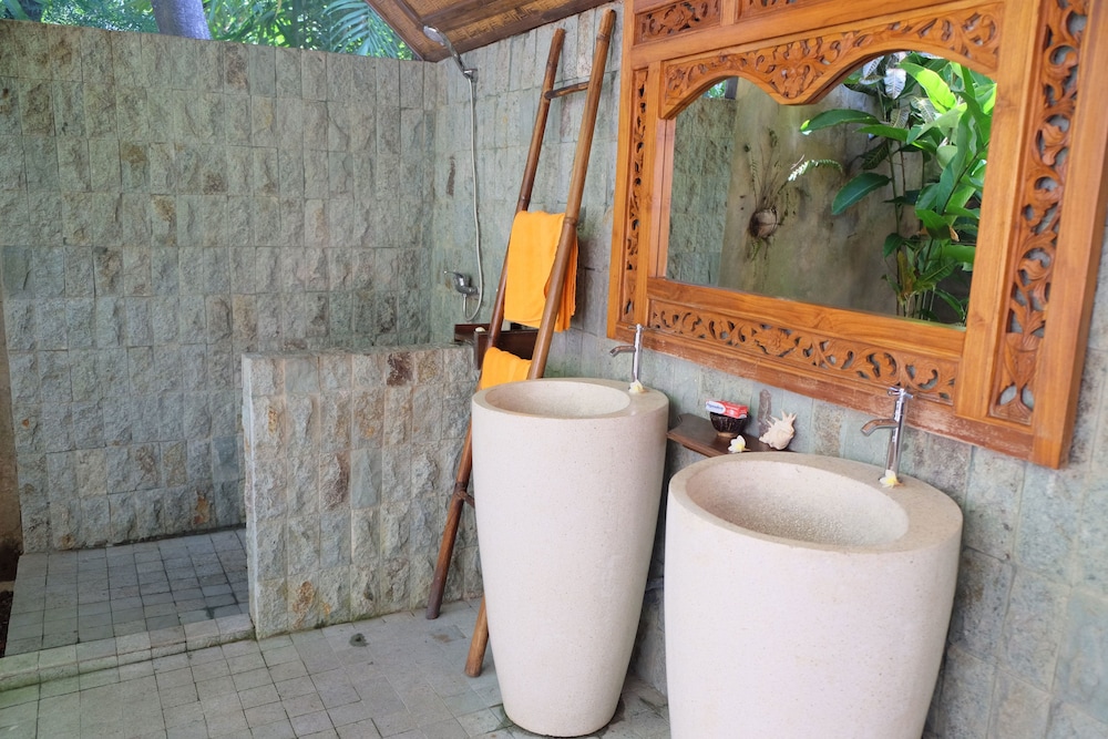 Villa Boreh Beach Resort And Spa 64/64
