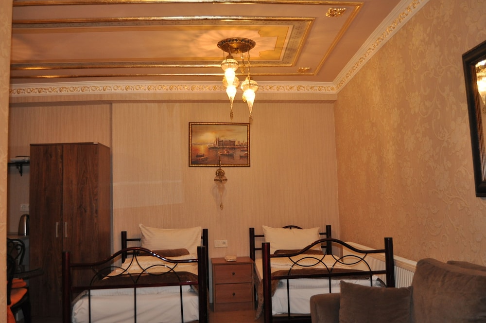 Kaftan Hotel 40/75