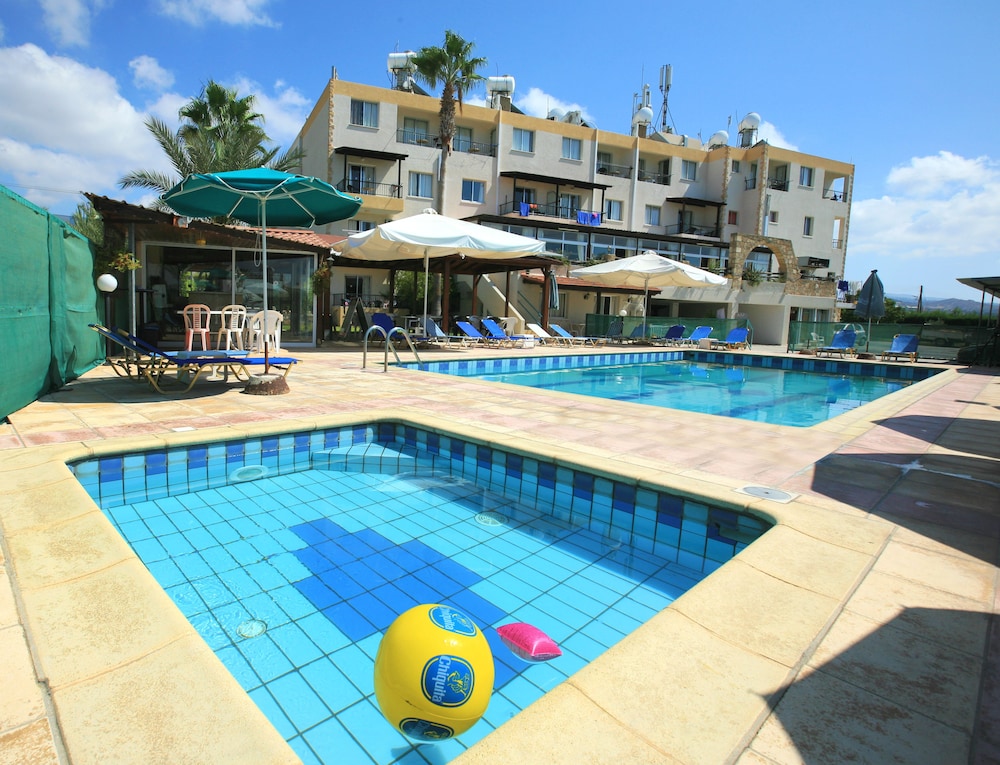 Petsas Apartments 10/38