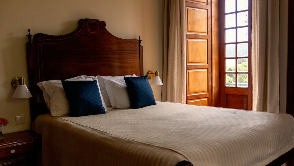 Standard, Twin Beds