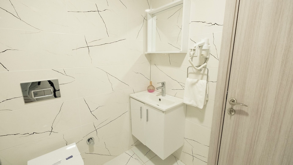 Yalikoy Deniz Otel 50/50