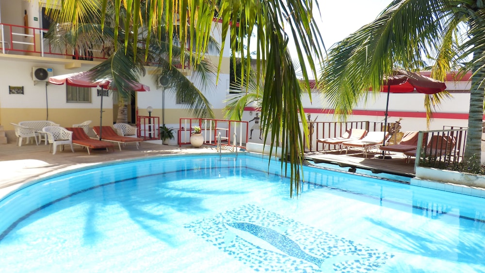 Minotel Les Flamboyants 47/50