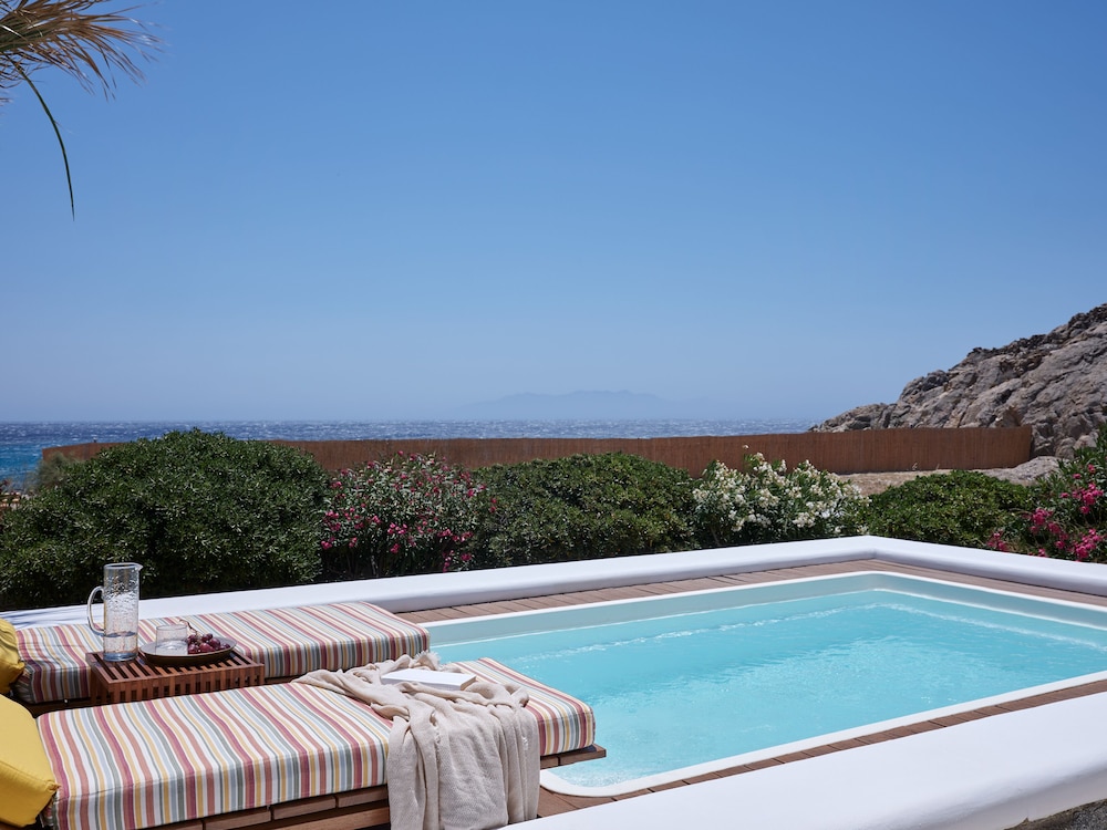 Myconian Sunrise Relais & Chateaux Hotel 66/86