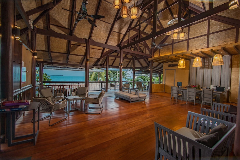 Coral Cliff Beach Resort 32/70