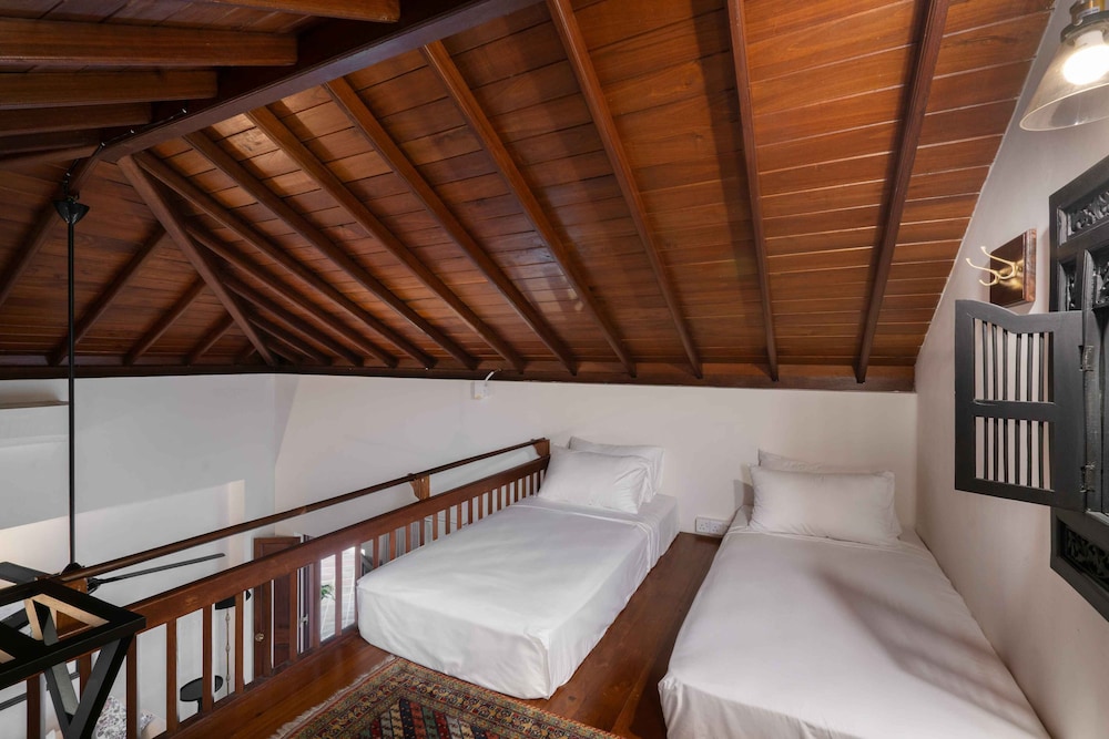 Taru Villas Kandy 15/50