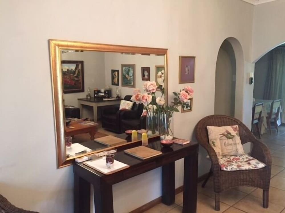 Hlulala Guesthouse 14/27