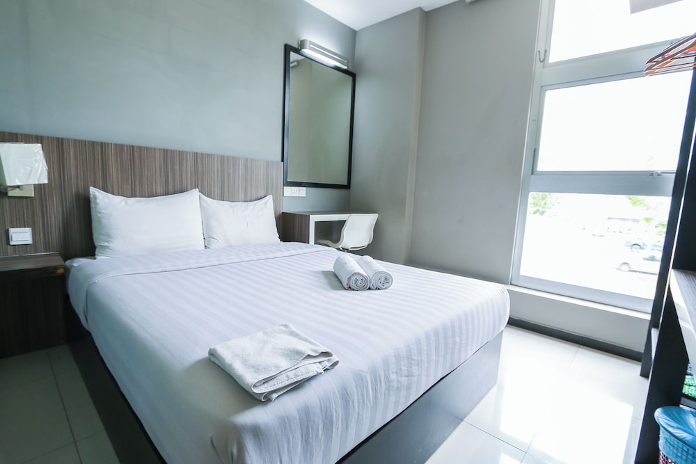 Hotel 99 - Bandar Botanik Klang 20/65