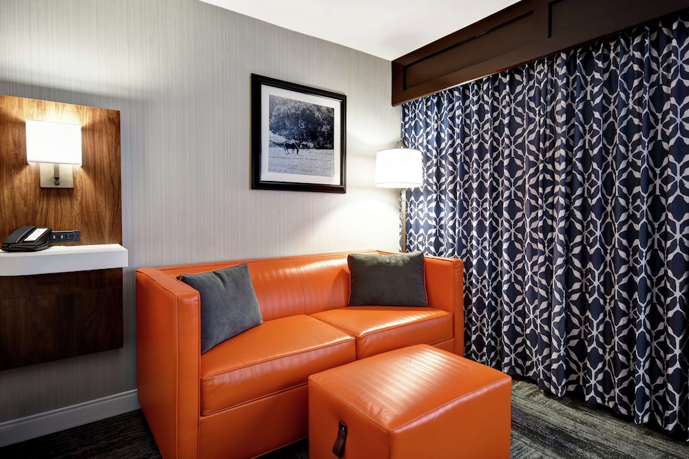 Hampton Inn I-75 Lexington Hamburg Area 23/35