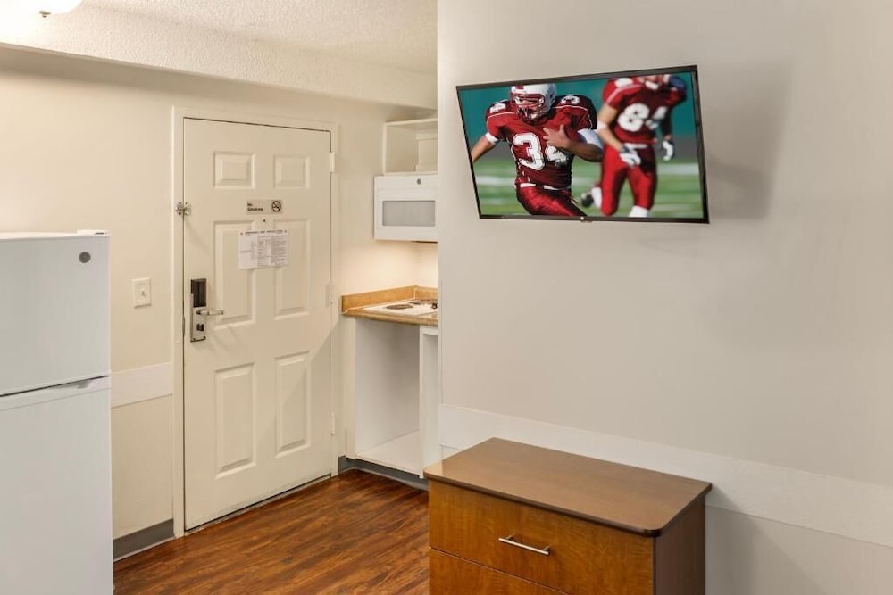 Sun Suites of Louisville 12/20