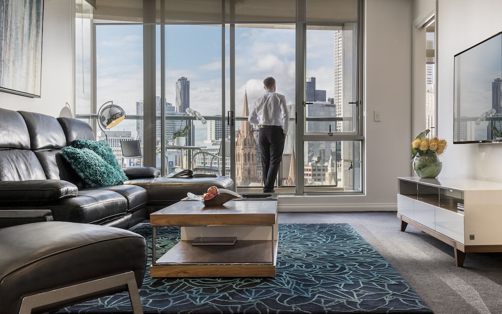 Quay West Suites Melbourne 52/81