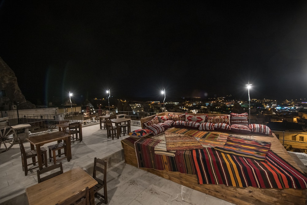 Charming Cave Hotel 24/29