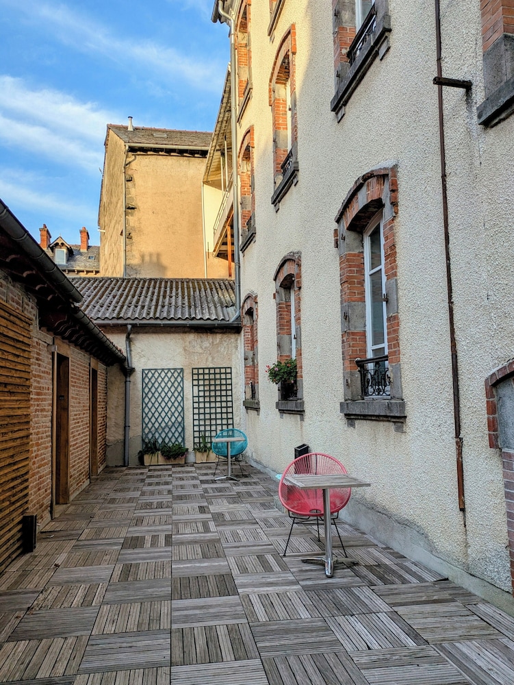 The Originals Aurillac Grand Hotel Saint Pierre 62/67