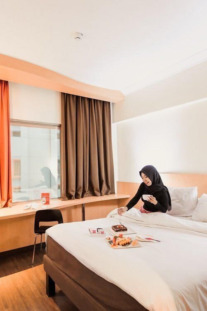 Tamarin Hotel Jakarta 7/28
