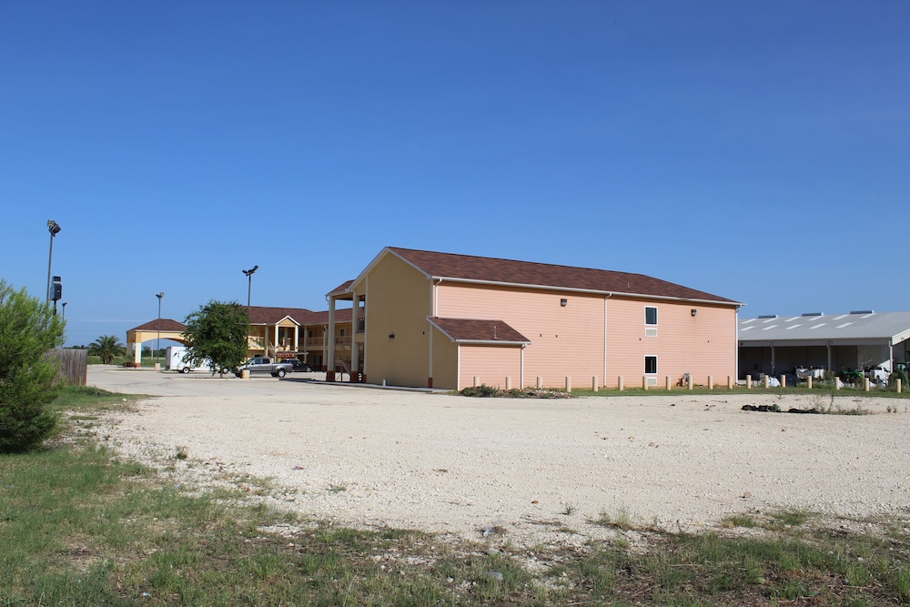 Horizon Inn & Suites 1/36
