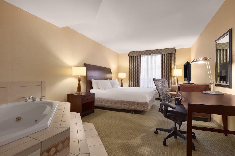 Hilton Garden Inn Dulles North 16/82