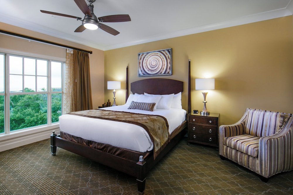 Holiday Inn Club Vacations South Beach Resort 11/50