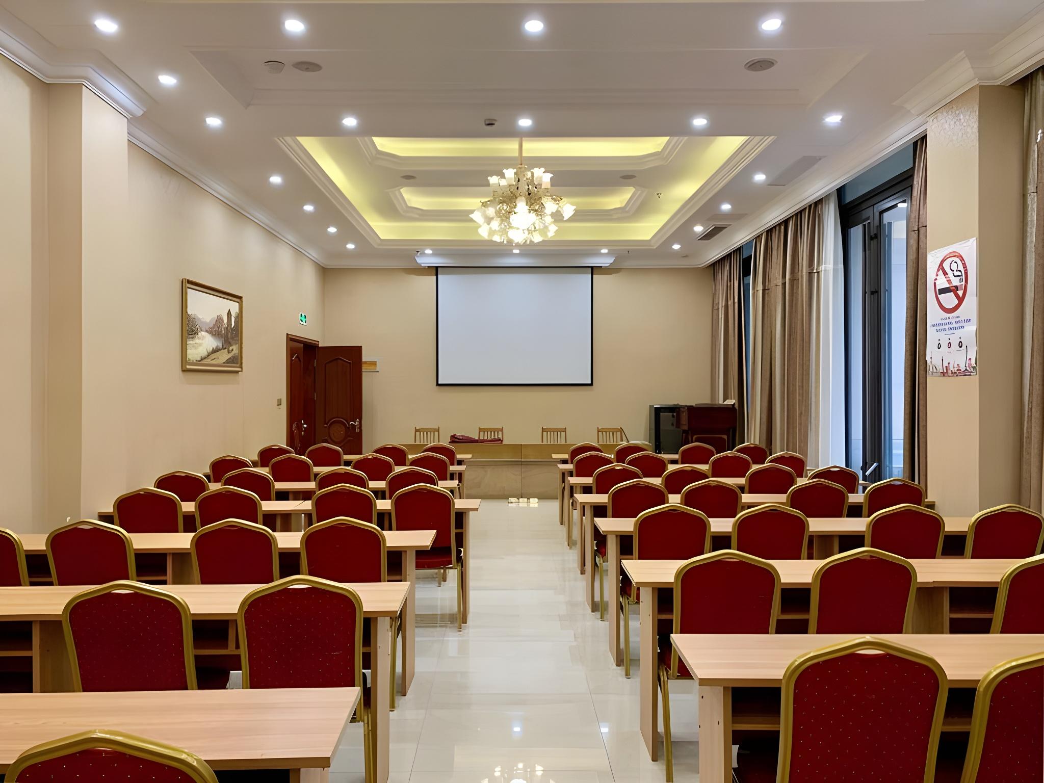 Vienna Hotel ( Jin Du Road) 33/36