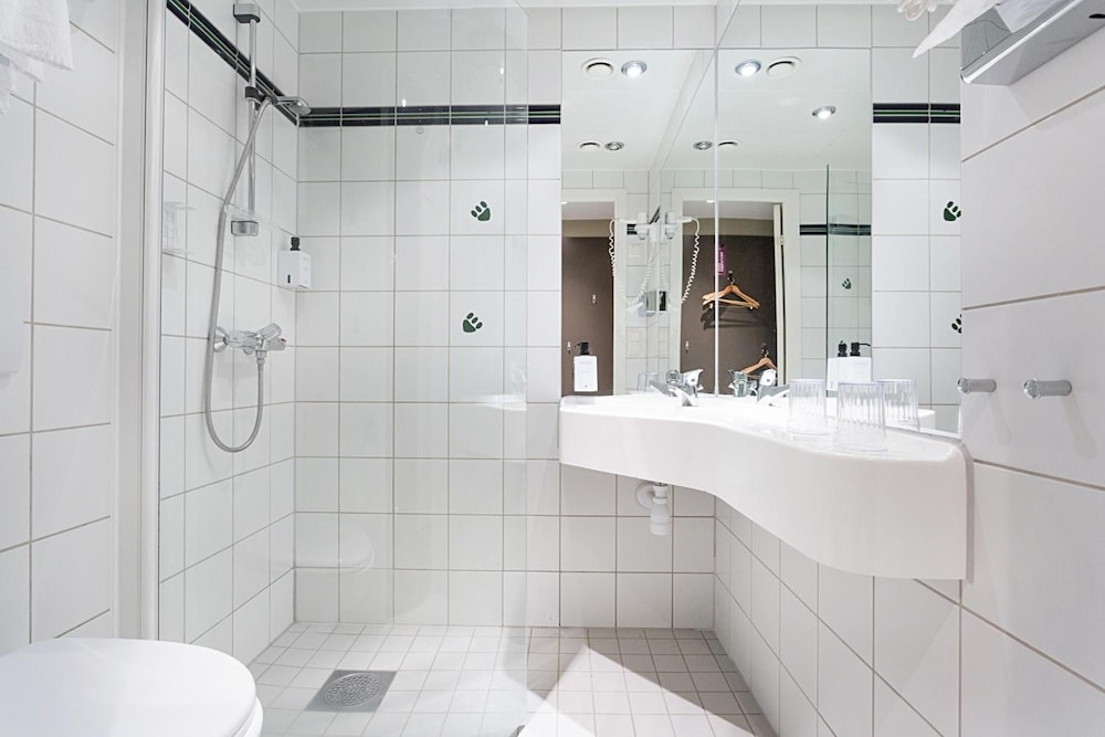 Dyreparken Safarihotell 49/50