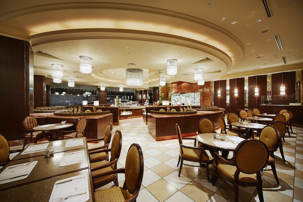 Royal Park Hotel 34/48