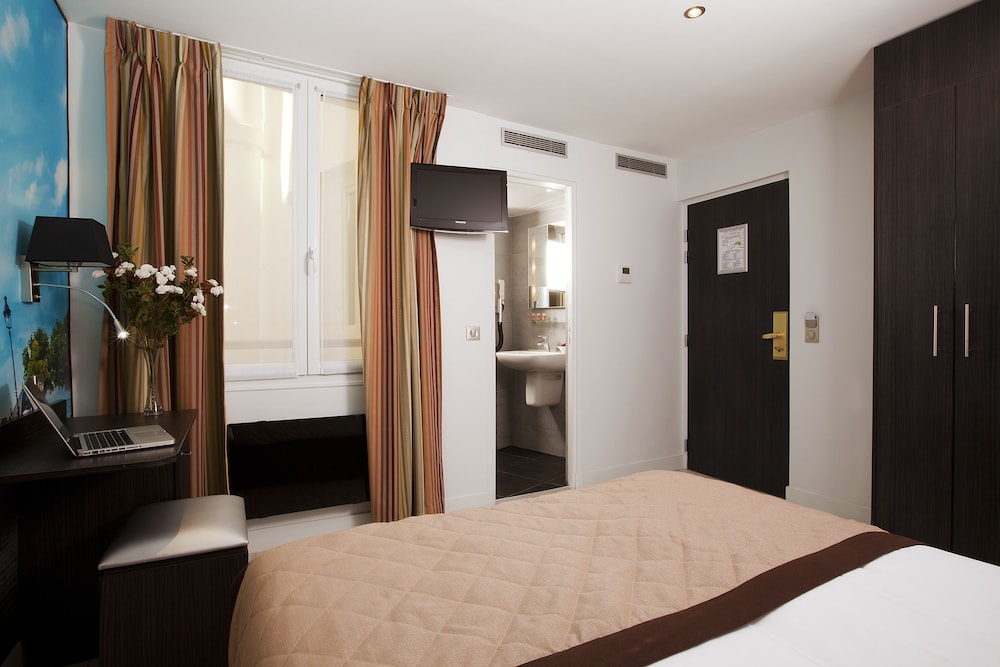 1 BEDROOM, SUPERIOR, TRIPLE