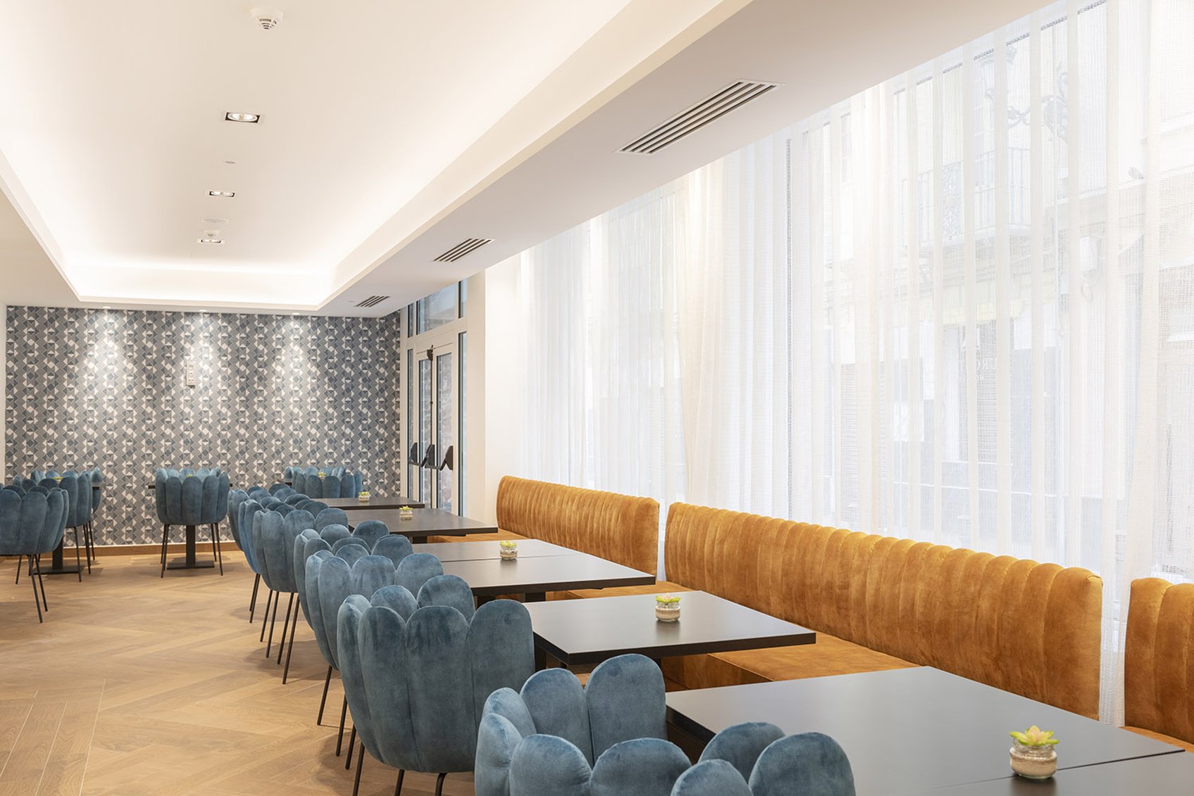 Eurostars Mediterranea Plaza 49/79