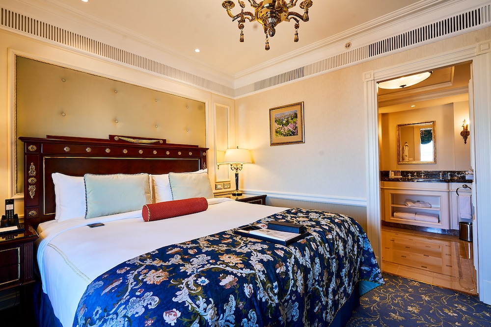 Fairmont Grand Hotel Kyiv 13/50