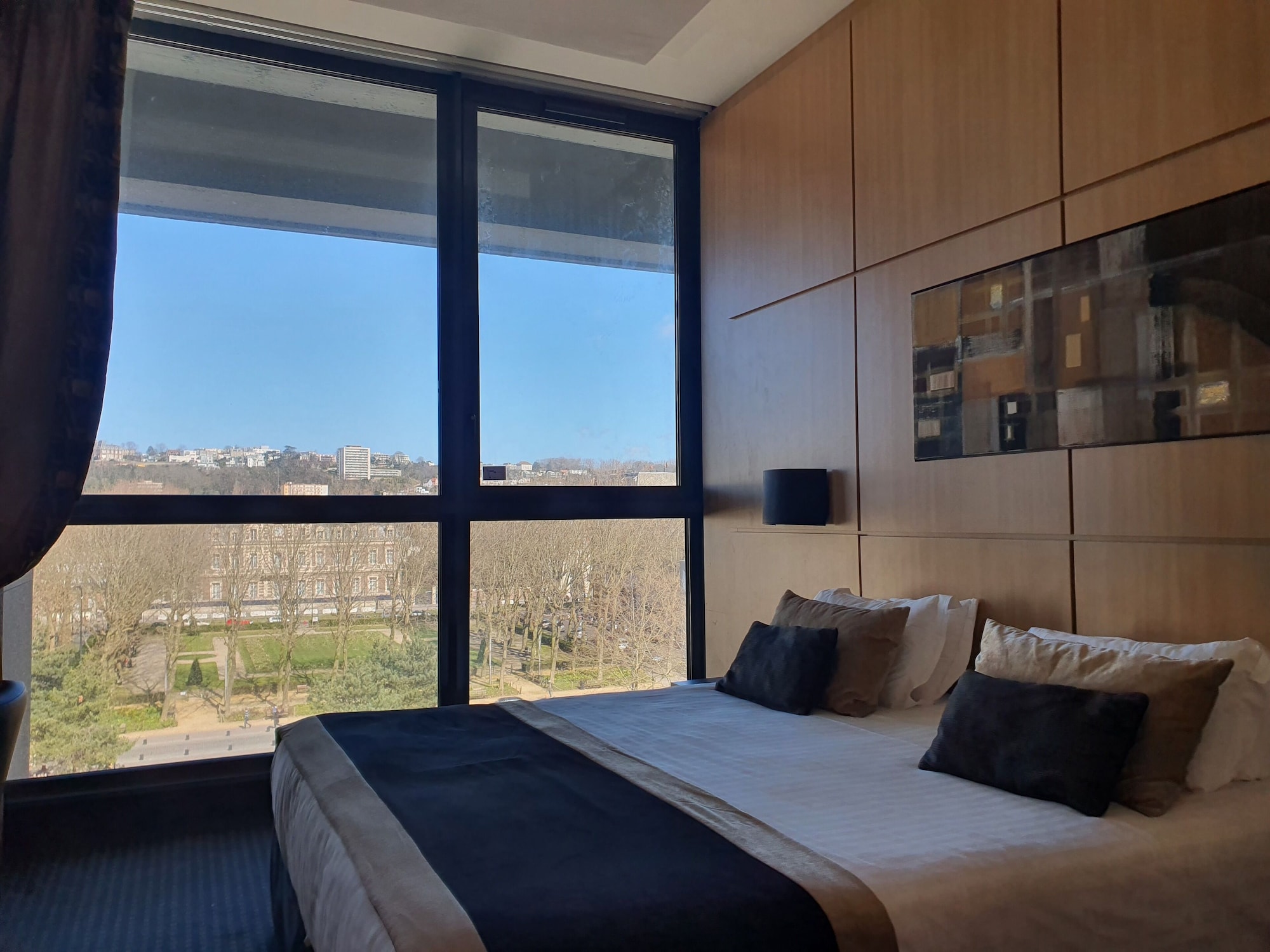 COMFORT, DOUBLE OR TWIN BED