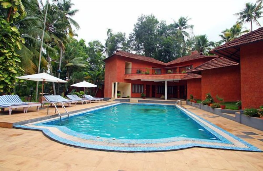 Deshadan Cliff And Beach Resort Varkala 46/50