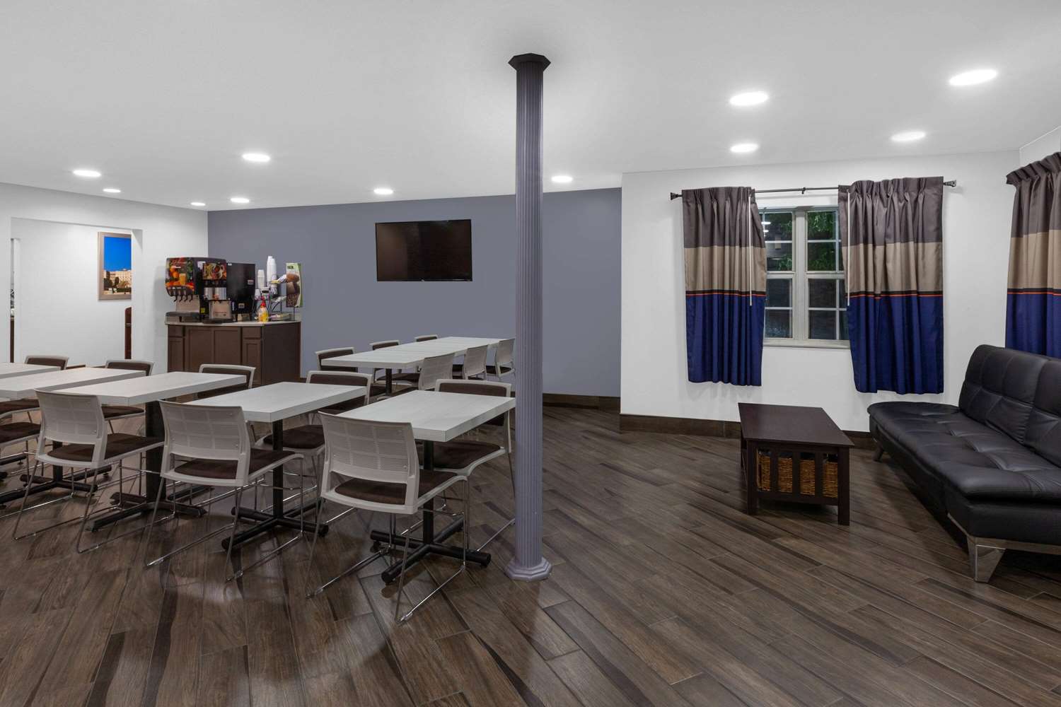 Microtel Inn & Suites by Wyndham BWI Airport Baltimore 30/40