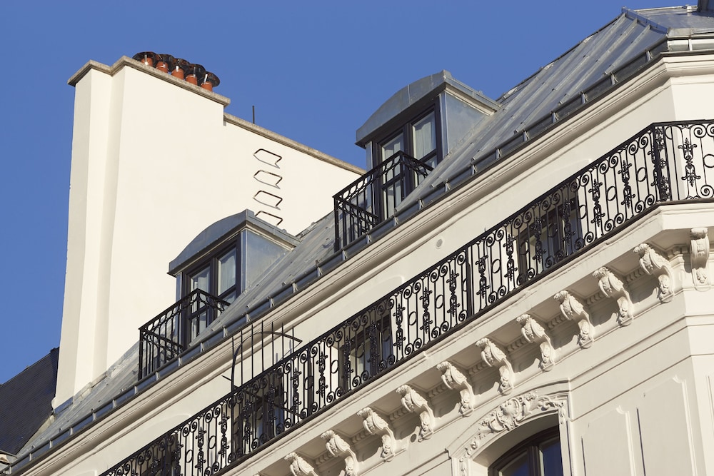 HOTEL DE NELL 3/52