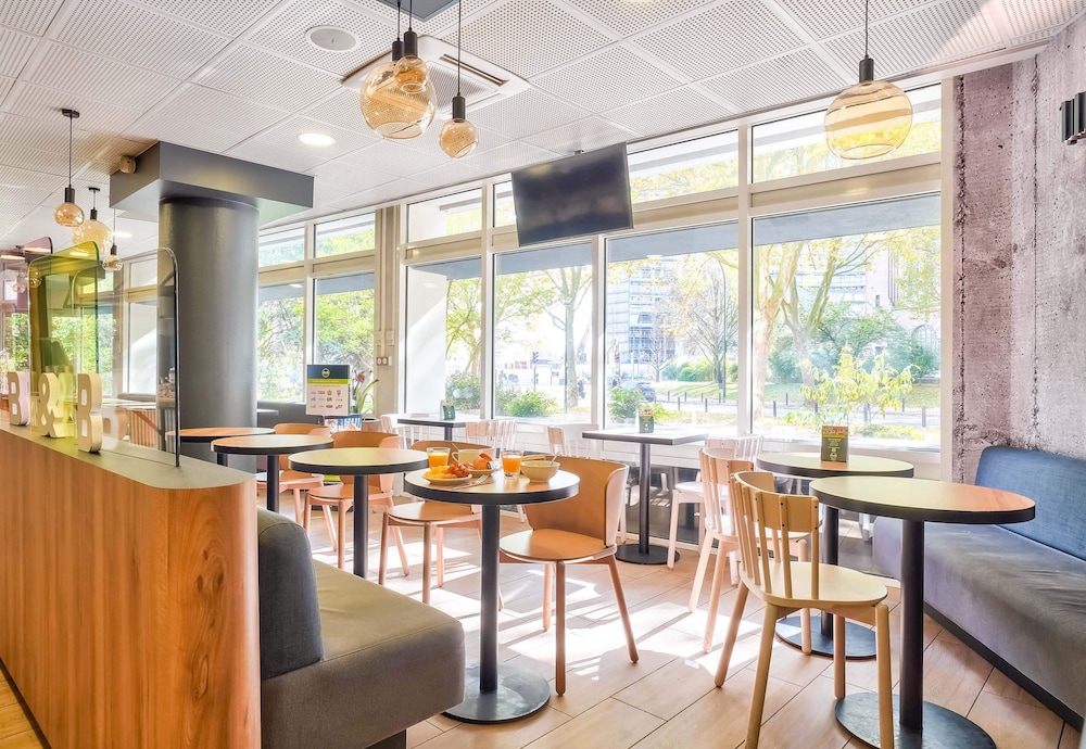 B&B HOTEL Paris Malakoff Parc des Expositions 50/57
