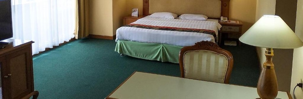 Hotel Marcopolo Jakarta 23/83