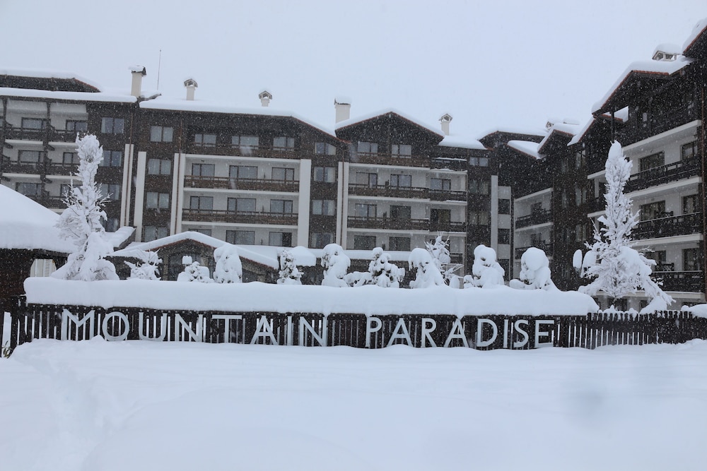 MOUNTAIN PARADISE BY THE WALNUT TREES 4/59