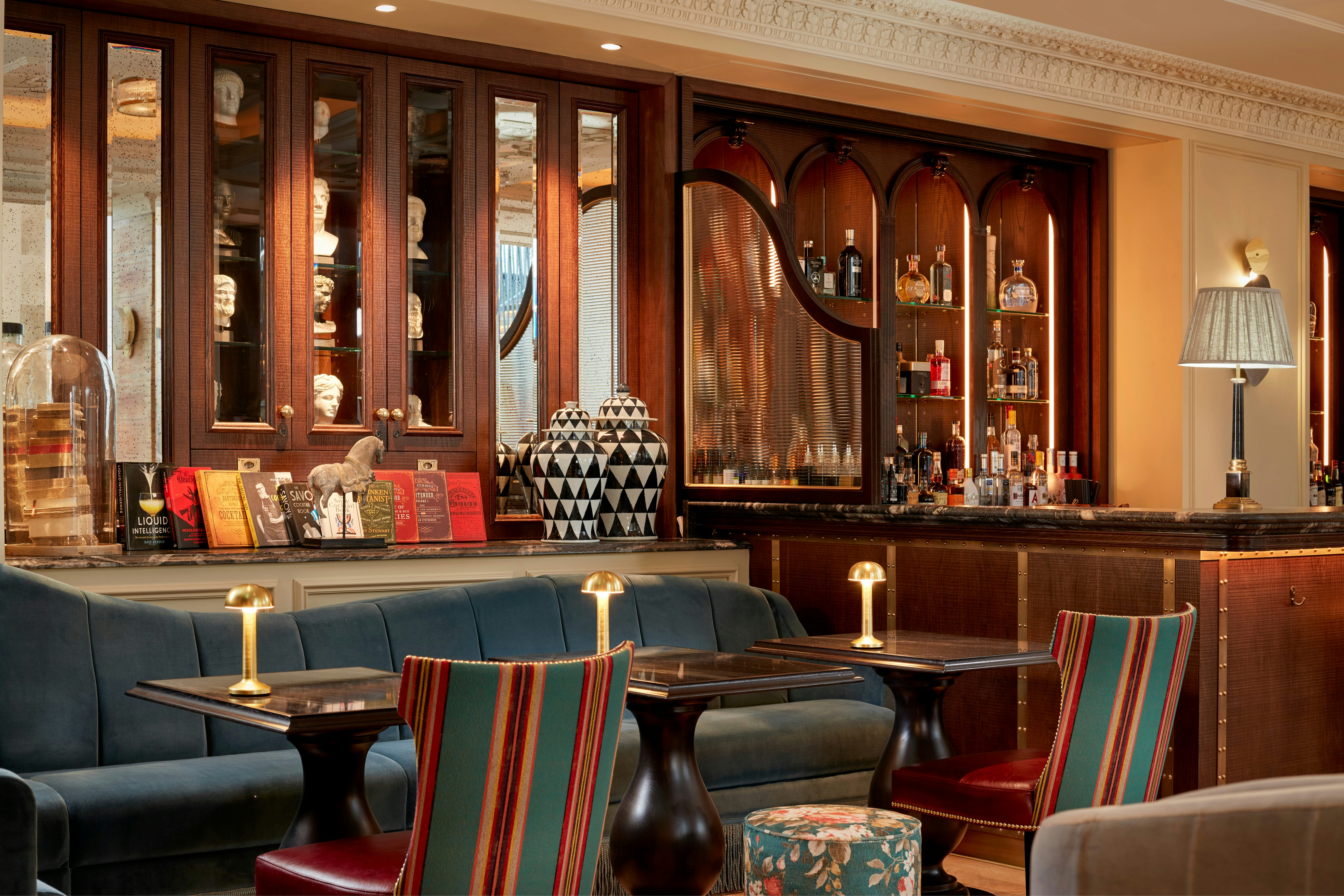 100 Queens Gate Hotel Curio Collection By Hilton 21/28